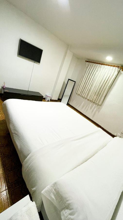 Alojamiento Valencia Appartement Buitenkant foto